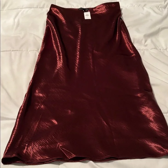 Banana Republic long Skirt NWT - Picture 3 of 8